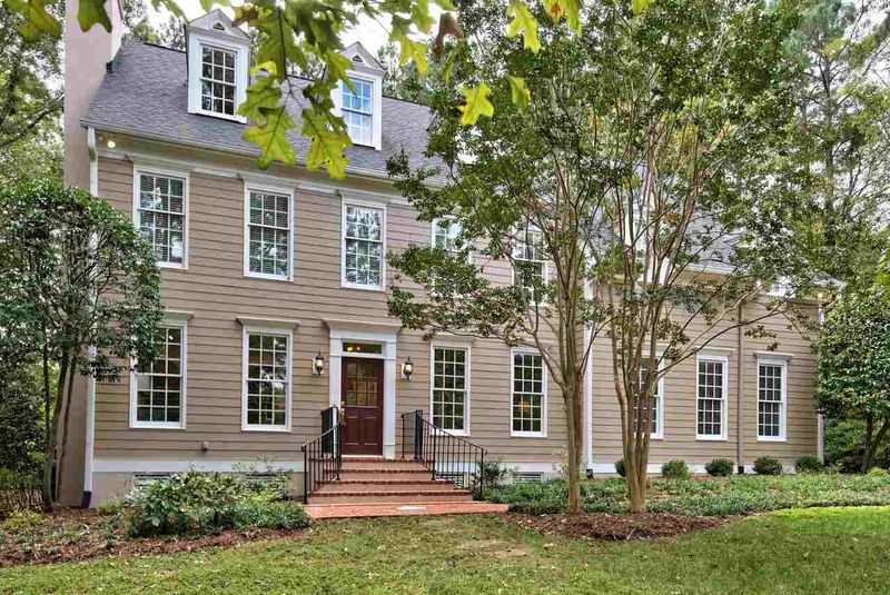 205 Sierra Dr, Chapel Hill, NC 27514