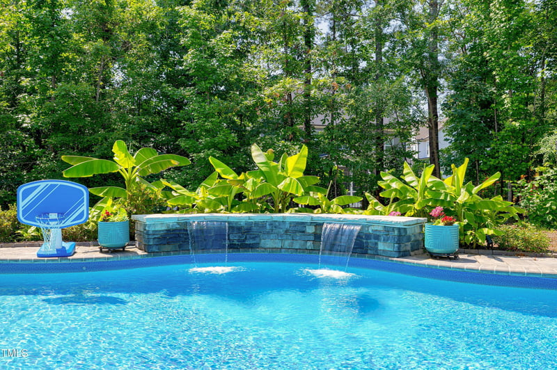 205 Silent Cove Ln, Holly Springs, NC 27540