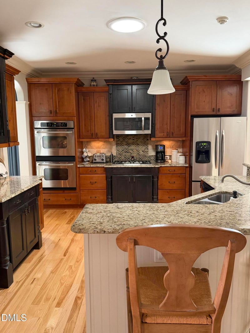 205 Sonoma Valley Dr, Cary, NC 27518