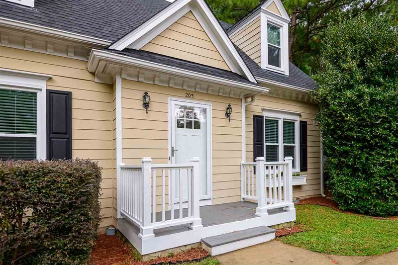 205 Sugarland Dr, Apex, NC 27502