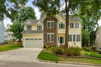 205 Swansboro Dr, Cary, NC 27519