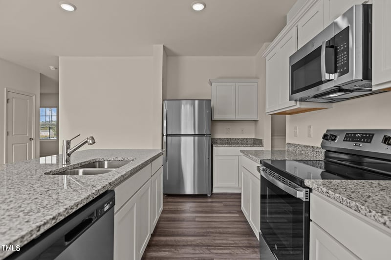 205 Swift Park Dr, Zebulon, NC 27597