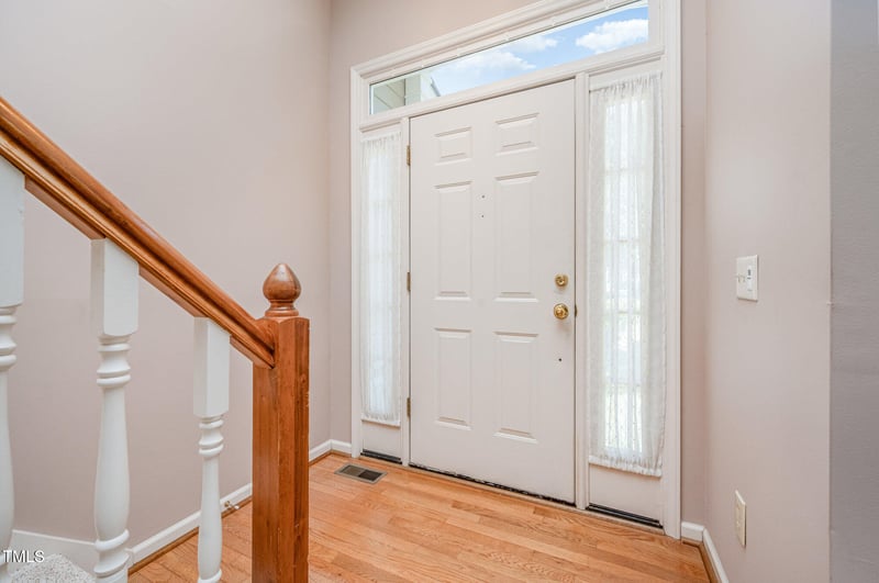 205 Swiss Lake Dr, Cary, NC 27513