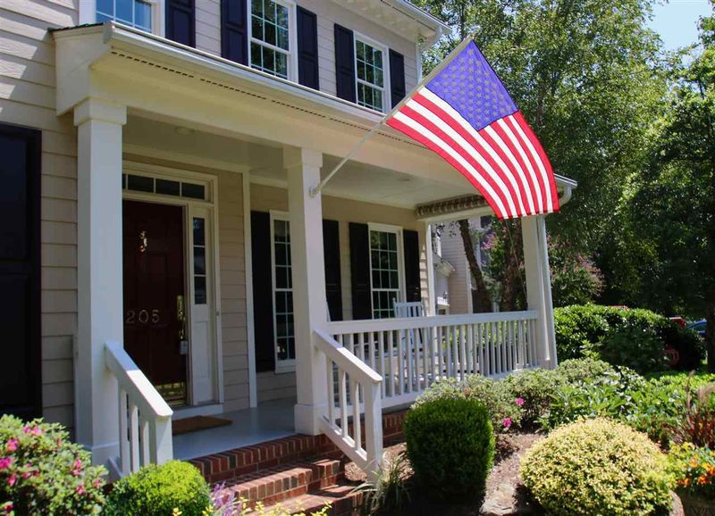 205 Tattenhall Dr, Cary, NC 27518