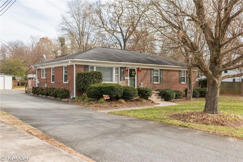 205 S Tenth St, Mebane, NC 27302
