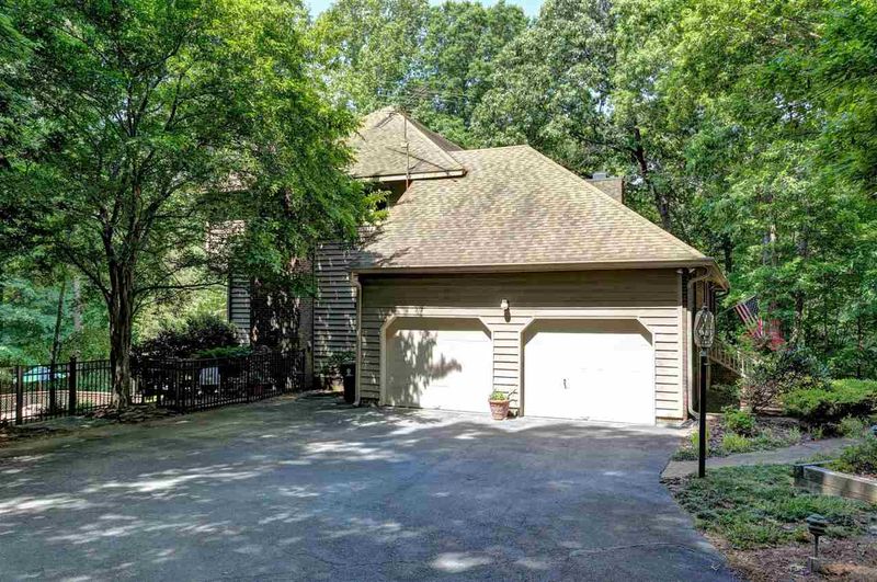 205 Trotters Ridge Dr, Raleigh, NC 27614