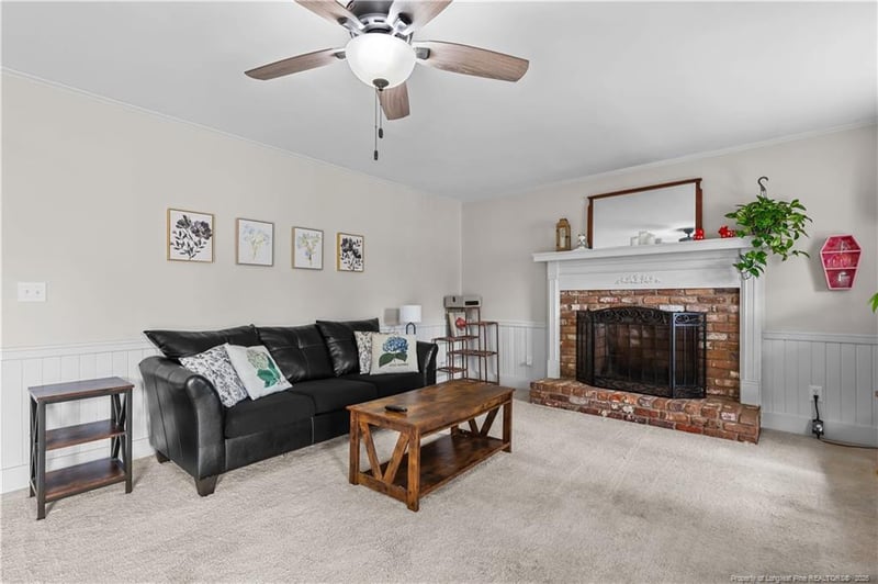 205 Violet Rd, Dunn, NC 28334