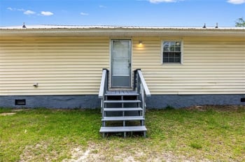205 Waddell Dr, Fayetteville, NC 28301