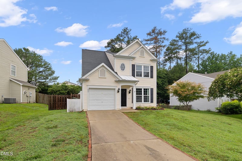205 Weststone Blvd, Fuquay Varina, NC 27526