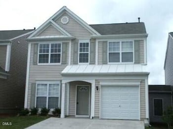 205 Whitney Oaks Ln, Morrisville, NC 27560