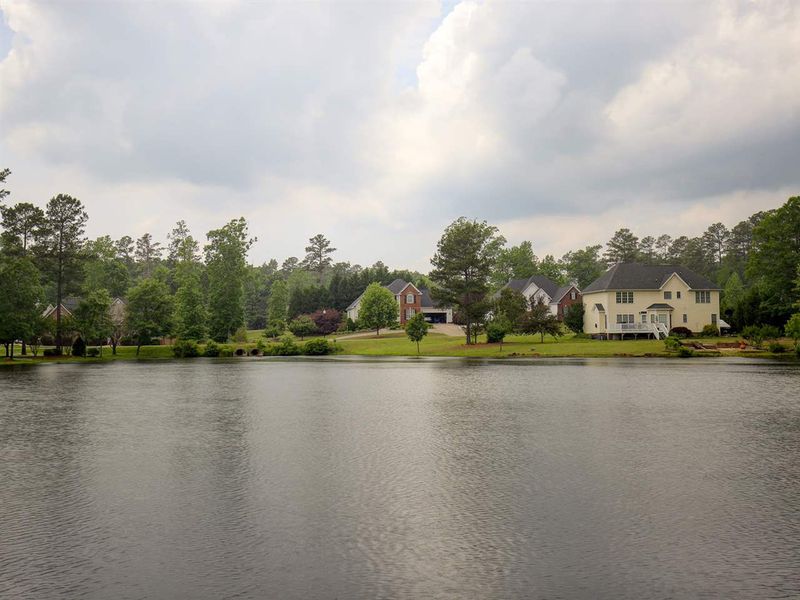 205 Wickfield Dr, Sanford, NC 27330