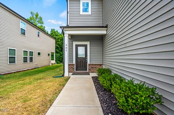 205 Wilbur Lake Dr, Fuquay Varina, NC 27526