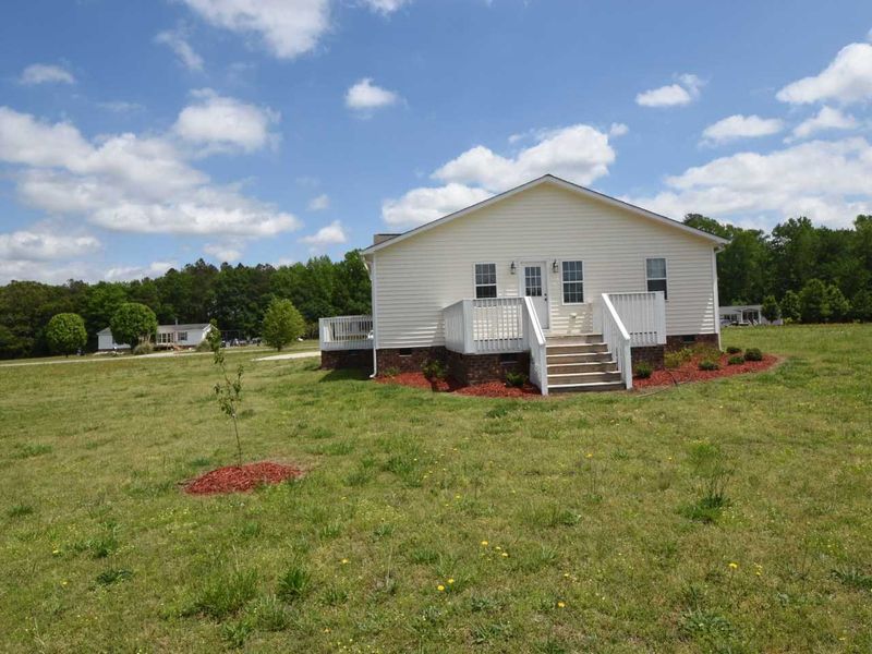 205 Wildwood Ln, Smithfield, NC 27577