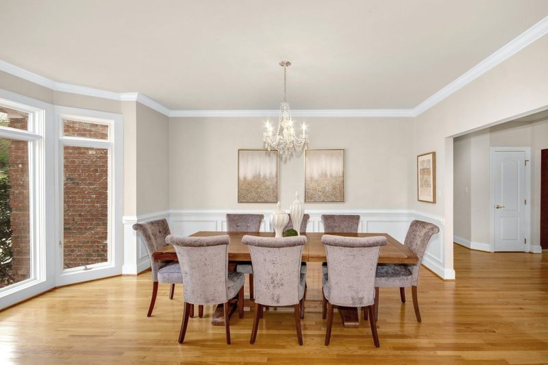 205 Willesden Dr, Cary, NC 27513