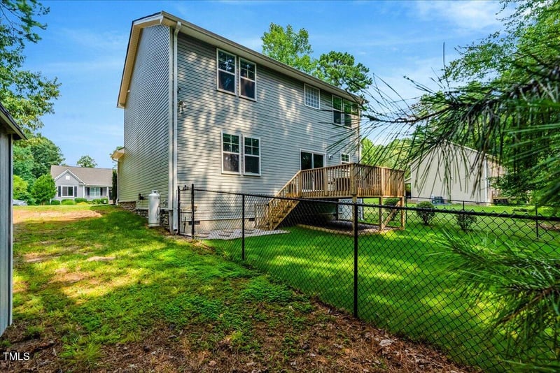 205 Willow Ridge Dr, Louisburg, NC 27549