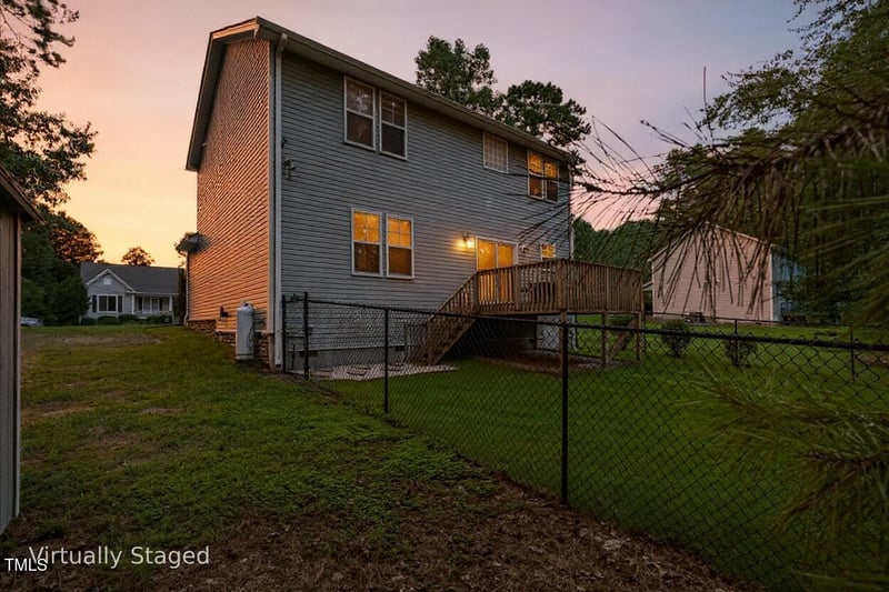 205 Willow Ridge Dr, Louisburg, NC 27549