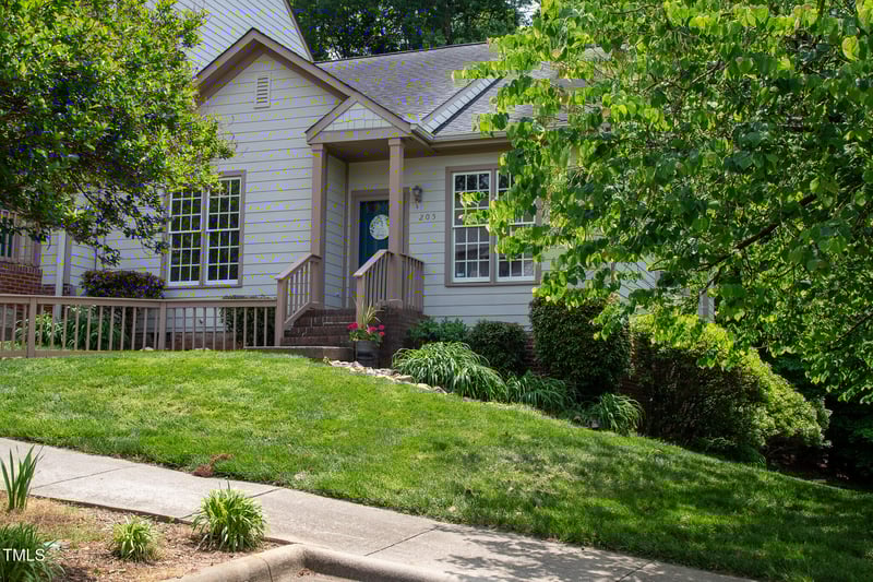 205 Windbyrne Dr, Cary, NC 27513