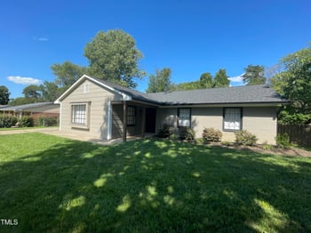 205 Woodhaven Dr, Burlington, NC 27217