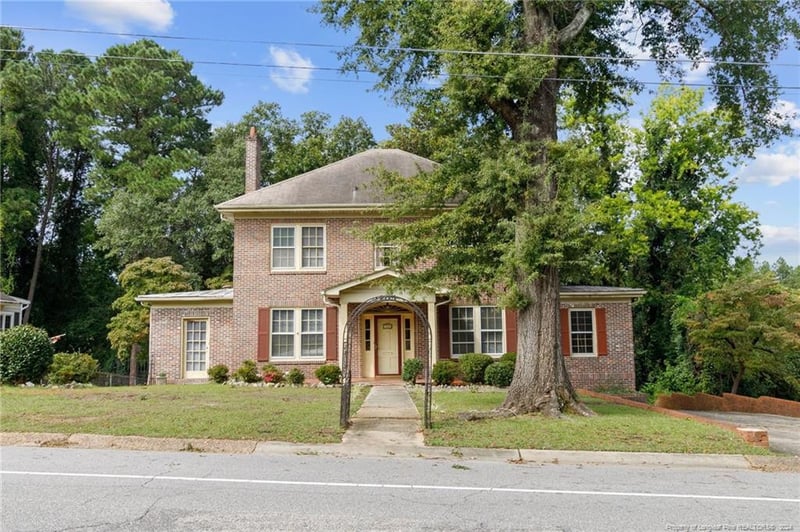 205 Woodside Ave, Fayetteville, NC 28301