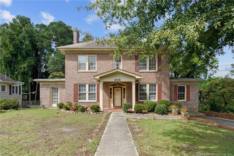 205 Woodside Ave, Fayetteville, NC 28301