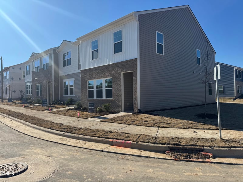 2050 Glen Crossing Dr, Durham, NC 27704