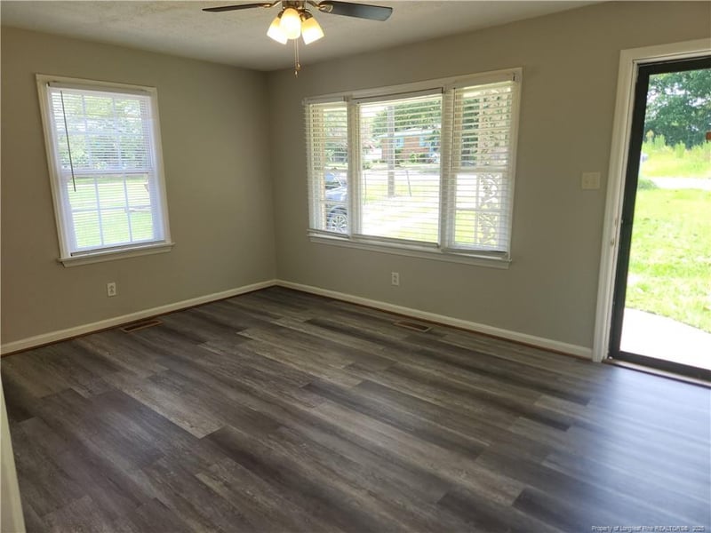 2050 Ironwood Dr, Fayetteville, NC 28304