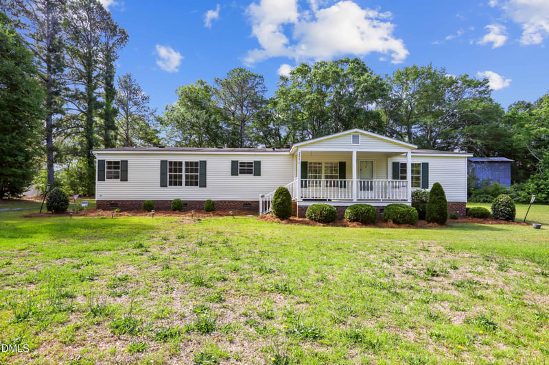 2051 Old Grantham Rd, Goldsboro, NC 27530