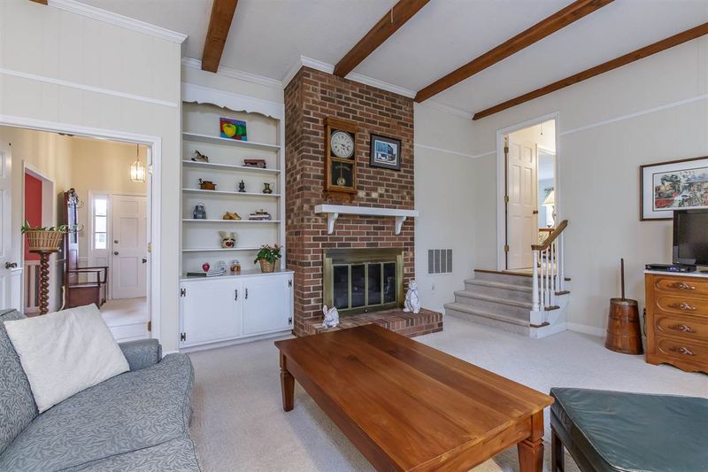 2052 Westover Ter, Burlington, NC 27215