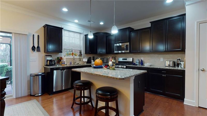 2053 Aramanche Dr, Burlington, NC 27215