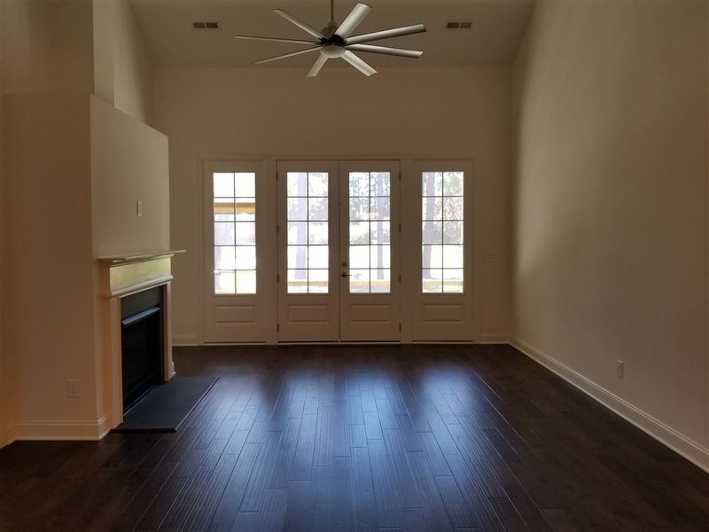 2053 Front St #10, Durham, NC 27705