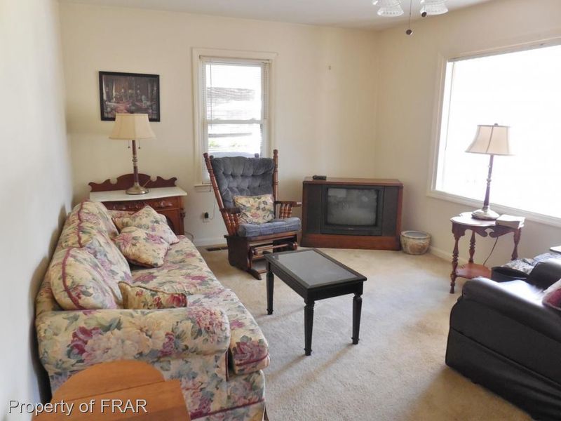 2053 Mango Cir, Fayetteville, NC 28304