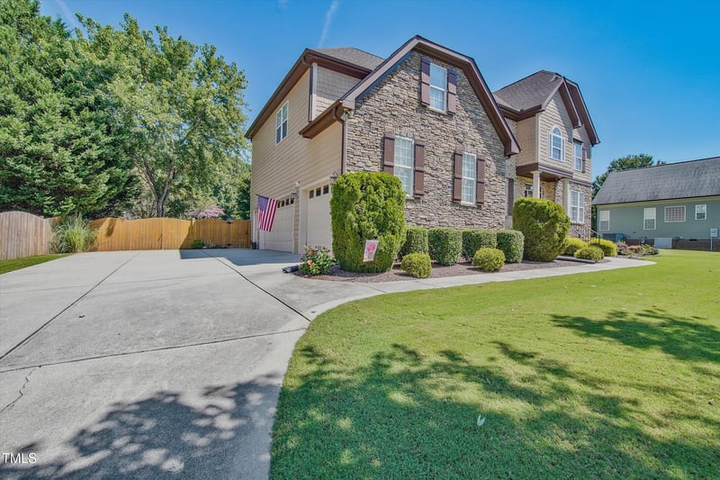 2053 Monthaven Dr, Wake Forest, NC 27587
