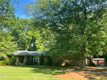 2053 Nottingham Ln, Burlington, NC 27215