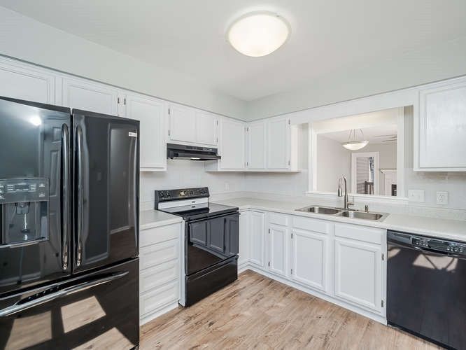 2053 Trexler Ct, Raleigh, NC 27606