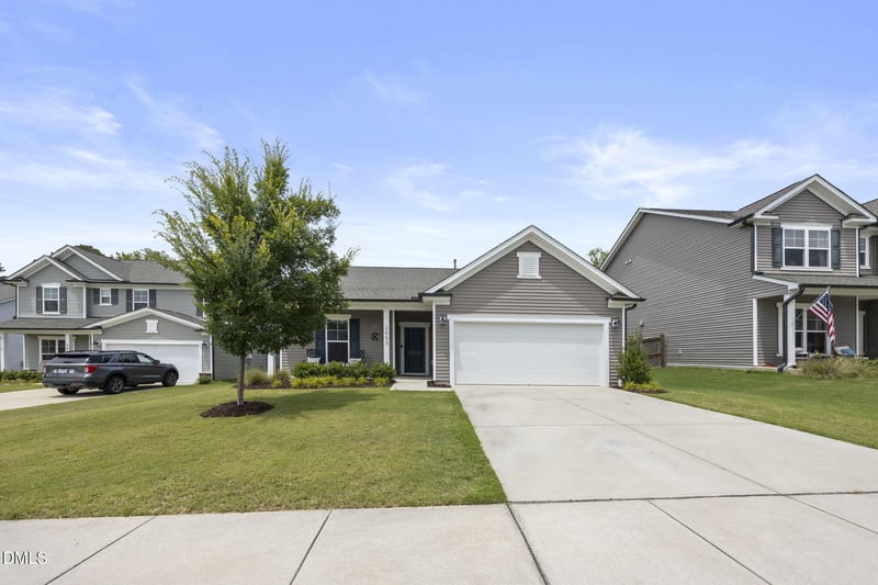 2053 Water Marsh Trl, Fuquay Varina, NC 27526