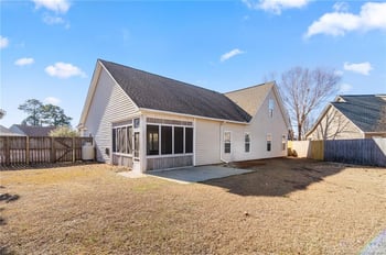 2053 Yellowbrick Rd, Fayetteville, NC 28314