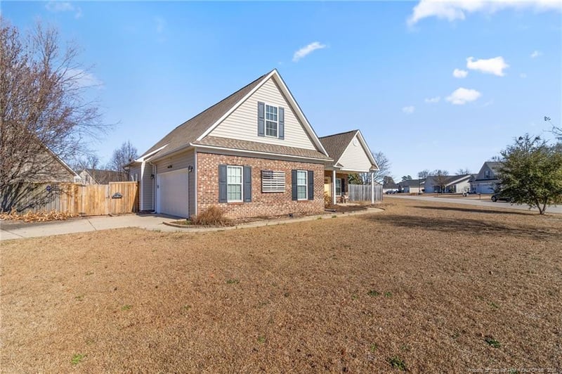 2053 Yellowbrick Rd, Fayetteville, NC 28314