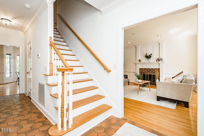 2054 Carriage Way, Chapel Hill, NC 27517