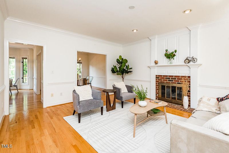 2054 Carriage Way, Chapel Hill, NC 27517
