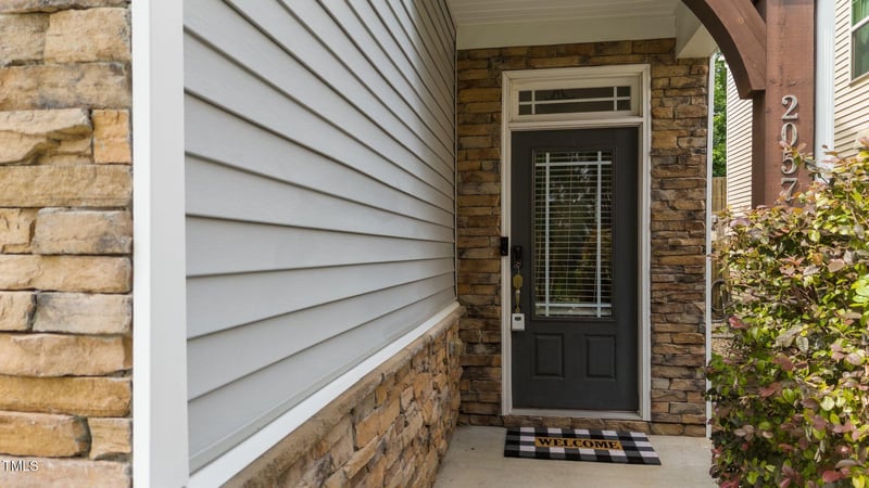 2057 Tanners Mill Dr, Durham, NC 27703