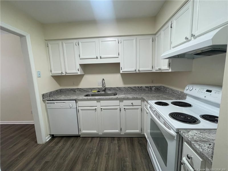 2059 Trexler Ct, Raleigh, NC 27606