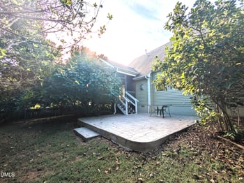 206 Acorn Falls Ct, Holly Springs, NC 27540