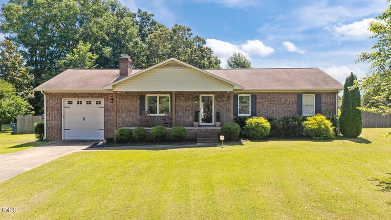 206 Arlington Cir, Sanford, NC 27330