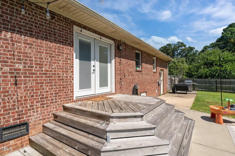 206 Arlington Cir, Sanford, NC 27330