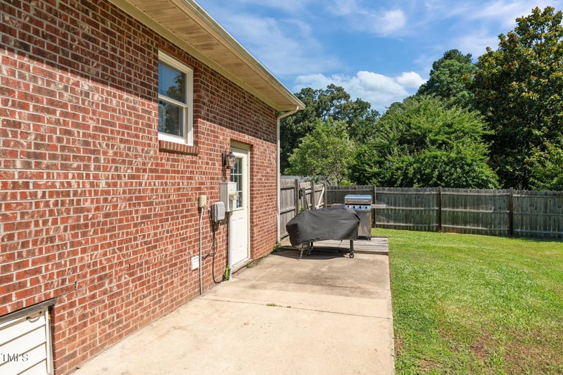 206 Arlington Cir, Sanford, NC 27330