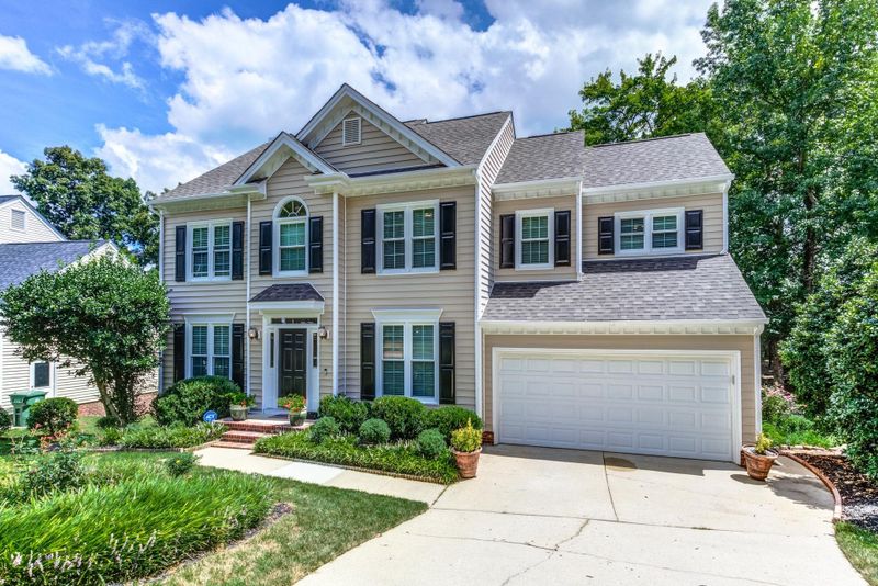 206 Arlington Ridge Dr, Cary, NC 27513
