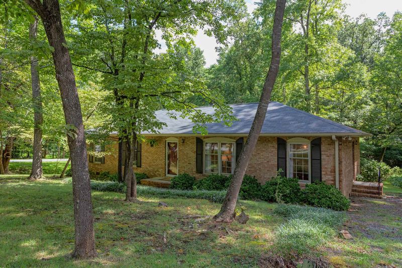 206 Barington Hills Rd, Chapel Hill, NC 27516