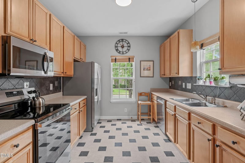206 Basset Hall Dr, Durham, NC 27713