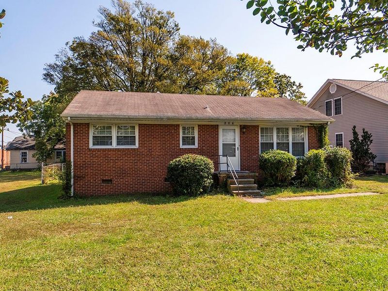 206 S Beaumont Ave, Burlington, NC 27217