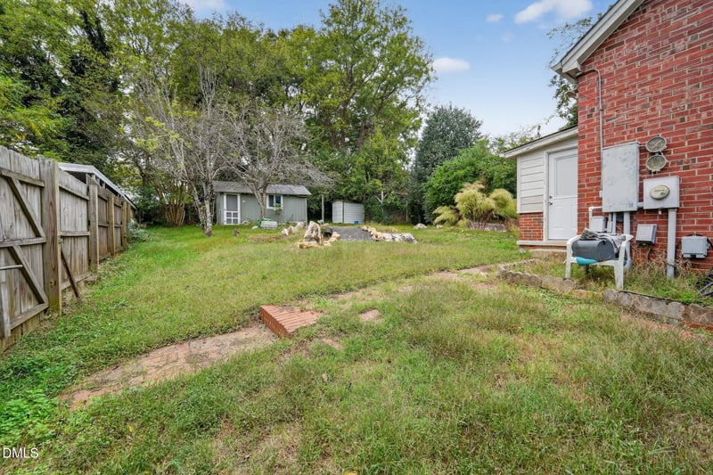 206 Bellvue St, Hillsborough, NC 27278